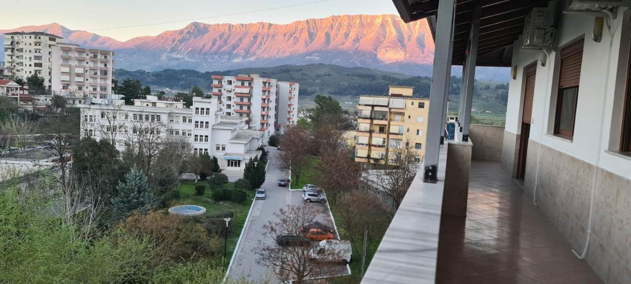 The Luxe Apartments Gjirokastër Extérieur photo