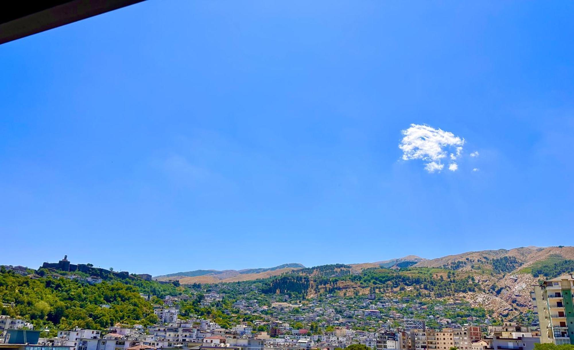 The Luxe Apartments Gjirokastër Extérieur photo